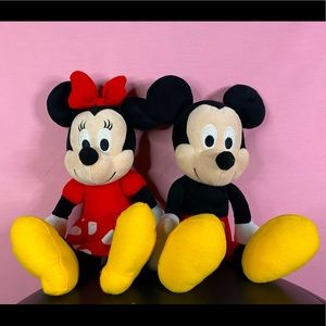 95th Anniversary Minnie and Mickey Mouse